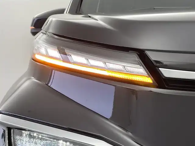 トヨタ ヴォクシー S－Z 群馬県 2024(令6)年 0.9万km アティチュードブラックマイカ フリップダウンモニター　純正１０．５インチナビ　バックカメラ　両側パワースライドドア　レーダークルーズコントロール　ＡＨＢ　シートヒーター　純正１７インチＡＷ　ステアリングリモコン　ＥＴＣ　禁煙車