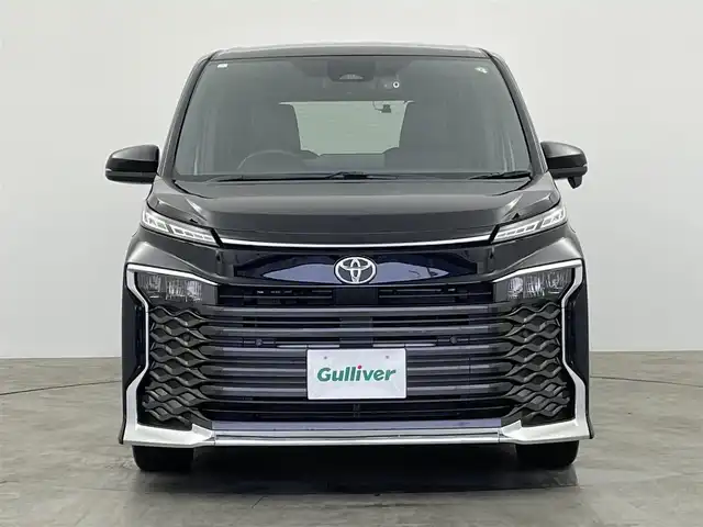 トヨタ ヴォクシー S－Z 群馬県 2024(令6)年 0.9万km アティチュードブラックマイカ フリップダウンモニター　純正１０．５インチナビ　バックカメラ　両側パワースライドドア　レーダークルーズコントロール　ＡＨＢ　シートヒーター　純正１７インチＡＷ　ステアリングリモコン　ＥＴＣ　禁煙車