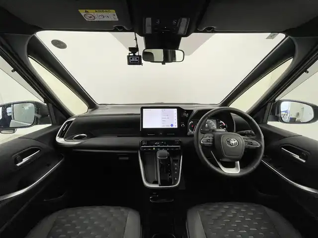 トヨタ ヴォクシー S－Z 群馬県 2024(令6)年 0.9万km アティチュードブラックマイカ フリップダウンモニター　純正１０．５インチナビ　バックカメラ　両側パワースライドドア　レーダークルーズコントロール　ＡＨＢ　シートヒーター　純正１７インチＡＷ　ステアリングリモコン　ＥＴＣ　禁煙車