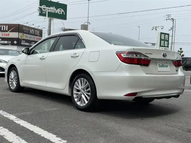 トヨタ カムリ ハイブリット Gパッケージ 徳島県 2016(平28)年 2万km ホワイトパールクリスタルシャイン ナビ　8インチ　NSCP-W64/AM/FM/TV/Bluetooth/DISC/SD/ETC/クルーズコントロール/純正アルミホイール/スマートキー/プッシュスタート/フォグライト/ドアバイザー/車両接近通報装置/純正フロアマット