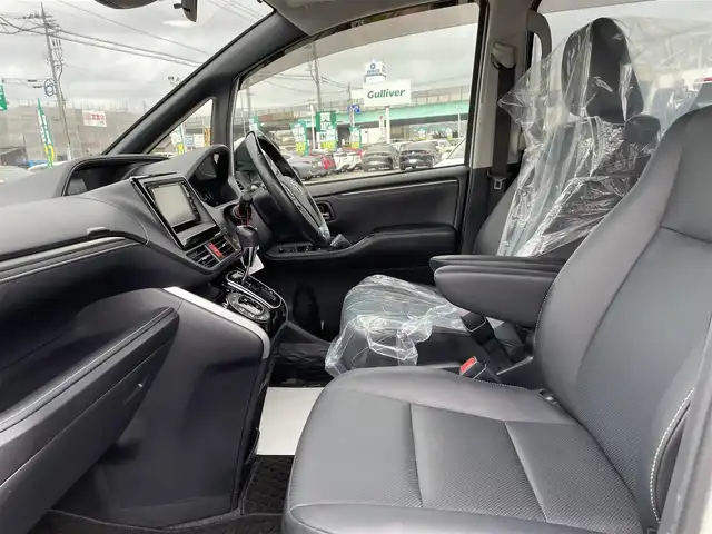 トヨタ エスクァイア Gi 石川県 2016(平28)年 4.6万km ホワイトパールクリスタルシャイン ワンオーナー/純正メモリーナビ/フルセグTV/バックカメラ/両側パワースライドドア/LEDヘッドライト/ETC/革シート/シートヒーター/クルーズコントロール/レーダーブレーキ/純正アルミホイール/スマートキー/プッシュスタート/電動ミラー/保証書