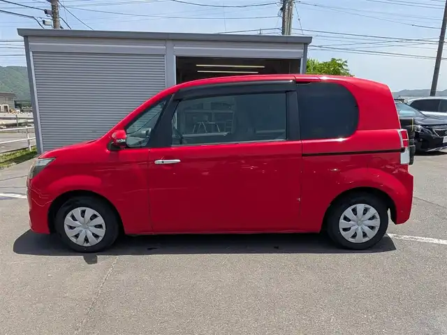トヨタ スペイド X 福井県 2013(平25)年 7.3万km スーパーレッドⅤ ワンオーナー車/バックカメラ/片側パワースライドドア/横滑り防止装置/純正7インチSDナビ（CD/DVD/BT）/フルセグテレビ/ETC/アイドリングストップ/ダブルエアバッグ/純正フロアマット/純正ホイルキャップ/スマートキー
