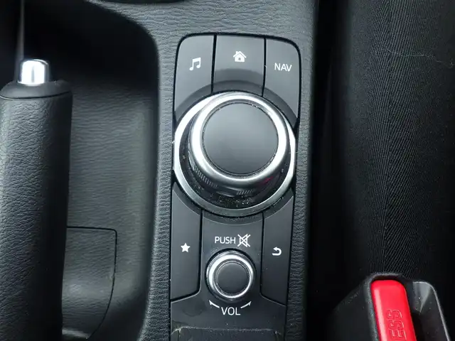 マツダ マツダ２ 15S 千葉県 2020(令2)年 6.4万km スノーフレイクホワイトパールマイカ ワンオーナー/スマートシティブレーキサポート/ブラインドスポットモニタリング/純正SDナビ/【Bluetooth接続】/バックカメラ/ドライブレコーダー（前後撮影）/ステアリングスイッチ/ETC/LEDヘッドライト/ウインカーミラー/リアコーナーセンサー/サイド/カーテンエアバッグ/アドバンストキーレスエントリー
