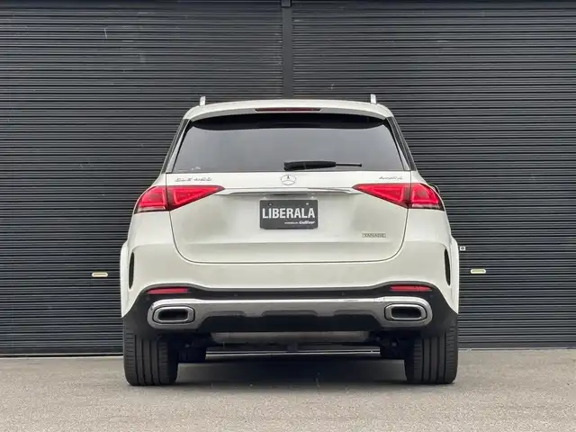 メルセデス・ベンツ ＧＬＥ４５０ 4MATIC スポーツ 山梨県 2020(令2)年 3.2万km ダイヤモンドホワイト ワンオーナー/パノラマサンルーフ/HUD/ブルメスターサウンド/純正HDDナビ/（BT/USB/フルセグTV）/全周囲カメラ/アダプティブクルーズコントロール/衝突被害軽減ブレーキ/レーンキープアシスト/ブラインドスポットモニター/オートハイビーム/黒革シート/前席パワーシート/全席シートヒーター/前席エアシート/アンビエントライト/エアサスペンション/電動リアゲート/ルーフレール/新車時保証書/取扱説明書