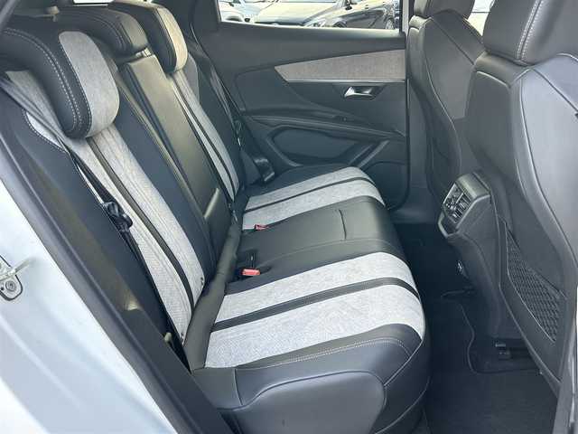 プジョー ３００８ GT ハイブリッド4 長野県 2021(令3)年 4.8万km パールⅡ パノラマサンルーフ/純正ナビ　/シートマッサージャー　/バックカメラ　/ＡＣＣ　/ＢＳＭ　/ＬＫＡ/ハーフレザー　/シートヒーター　/パワーシート　/パワーバックドア　/ランバーサポート　/ＭｉｒｒｏｒＬｉｎｋ　/ＣａｒＰｌａｙ