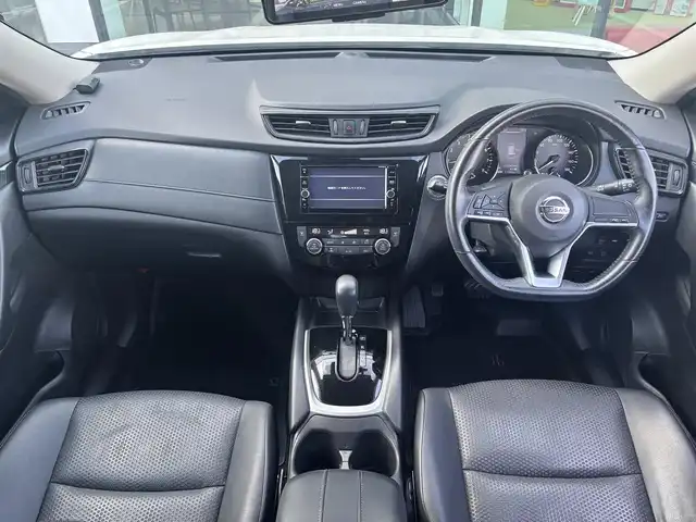 日産 エクストレイル 20X 奈良県 2018(平30)年 5.2万km ブリリアントホワイトパール デジタルインナーミラー　/純正フリップダウンモニター　/純正ナビ　[MM318D-W]/全方位カメラ　/フルセグＴＶ　/電動リアゲート　/衝突被害軽減システム　/コーナーセンサー　/純正１８インチＡＷ