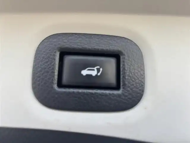 日産 エクストレイル 20X 奈良県 2018(平30)年 5.2万km ブリリアントホワイトパール デジタルインナーミラー　/純正フリップダウンモニター　/純正ナビ　[MM318D-W]/全方位カメラ　/フルセグＴＶ　/電動リアゲート　/衝突被害軽減システム　/コーナーセンサー　/純正１８インチＡＷ