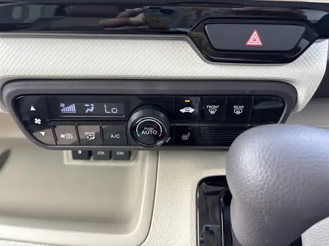 ホンダ Ｎ ＢＯＸ G EX ホンダセンシング 福岡県 2020(令2)年 2.8万km モーニングミストブルーM 〇ワンオーナー/〇純正8インチナビ/〇フルセグTV/〇BT/〇バックカメラ/〇パワースライドドア（両側）/〇ビルトインETC/〇ドライブレコーダー/〇ホンダセンシング/・衝突軽減ブレーキ/・誤発進抑制機能/・アダプティブクルーズコントロール/・オートハイビーム/〇LEDヘッドランプ/〇オートライト/〇純正14インチフルホイールキャップ/〇オートエアコン/〇ステアリングスイッチ/〇シートヒーター（前席）/〇スマートキーシステム/プッシュエンジンスタート/〇禁煙車