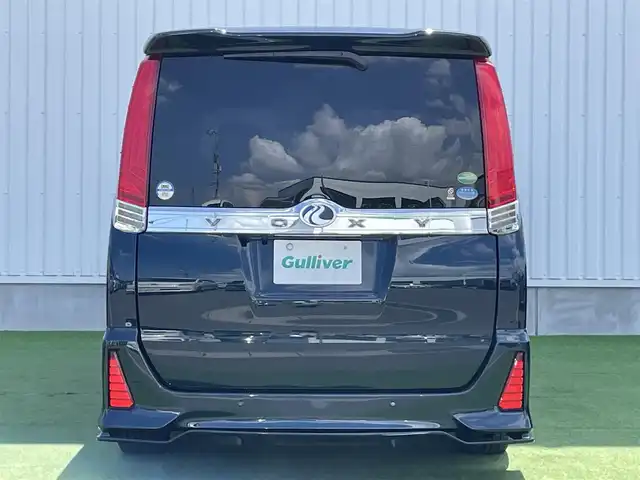 トヨタ ヴォクシー ZS 煌Ⅱ 香川県 2019(平31)年 4.1万km ブラッキッシュアゲハガラスフレーク 登録時走行距離：40506km/純正ナビゲーション/→フルセグTV/→CD/DVD再生/バックカメラ/フリップダウンモニター/ETC2.0 /ドライブレコーダー/両側パワースライドドア/LEDオートライト/フォグランプ/オートハイビーム/前後コーナーセンサー/純正16インチアルミホイール/スマートキー