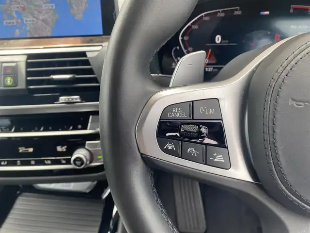 ＢＭＷ ＢＭＷ Ｘ３ xDrive20d Mスポーツ 福岡県 2020(令2)年 2.6万km 白 ・1オーナー/・サンルーフ/・アクティブクルーズコントロール/・純正メモリーナビ/USB/Bluetooth/AppleCarPlay/・全方位カメラ/・茶革シート/シートヒーター/・前後ドライブレコーダー/・フルセグ/・ETC/・純正20AW/・プッシュスタート/・パーキングアシスト/・アイドリングストップ/・スマートキー/・スペアキー/・電動リアゲート/・フルフラットシート/・パワーシート/・レーンキープアシスト/・オートライト/・LEDライト/・ワイヤレス充電