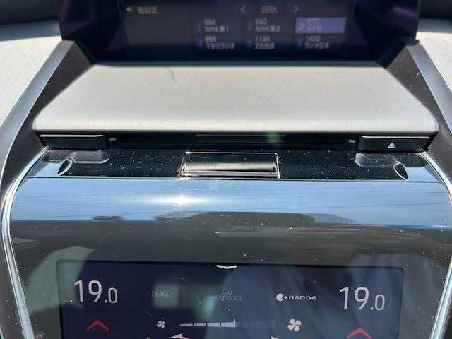トヨタ クラウン ハイブリッド S Cパッケージ 埼玉県 2018(平30)年 4万km プレシャスブラックパール プリクラッシュセーフティ/レーンキープアシスト/ブラインドスポットモニター/クリアランスソナー/純正メモリナビ　CD/USB/Bluetooth/AUX/Miracast/フルセグTV/全方位カメラ/バックカメラ/革シート(合皮)/前席パワーシート/前席シートヒーター/エアーシート/DRIVEモードセレクト/EVモード/ETC2.0/LEDヘッドライト/純正17インチアルミホイール