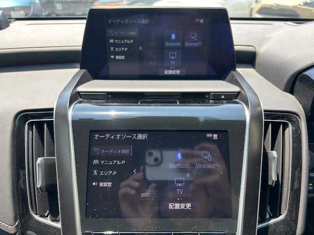 トヨタ クラウン ハイブリッド S Cパッケージ 埼玉県 2018(平30)年 4万km プレシャスブラックパール プリクラッシュセーフティ/レーンキープアシスト/ブラインドスポットモニター/クリアランスソナー/純正メモリナビ　CD/USB/Bluetooth/AUX/Miracast/フルセグTV/全方位カメラ/バックカメラ/革シート(合皮)/前席パワーシート/前席シートヒーター/エアーシート/DRIVEモードセレクト/EVモード/ETC2.0/LEDヘッドライト/純正17インチアルミホイール