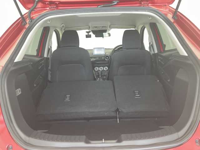 マツダ デミオ 13S 愛知県 2015(平27)年 4.5万km ソウルレッドプレミアムメタリック 衝突軽減システム/純正ナビ ＳＤカードなし/フルセグ/CD DVD/Bluetooth/バックカメラ/純正アルミホイール/LEDヘッドライト/オートライト/ドライブレコーダー/ETCステアリングスイッチ/スマートキー/プッシュスタート