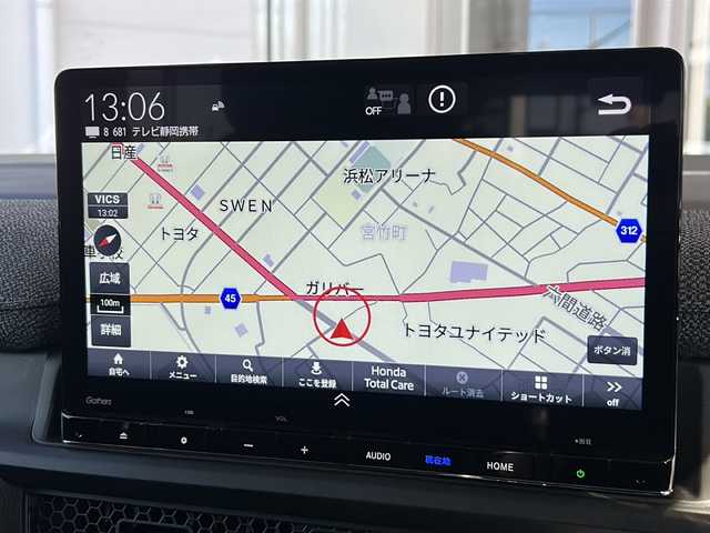 ホンダ ステップワゴン eHEV エアー EX 静岡県 2025(令7)年 0.1千km プラチナホワイトパール 純正ナビ/・CD/DVD/・AM/FM/・フルセグTV/・Music Rack/・SD/・USB/・Bluetooth/ホンダセンシング/●衝突軽減ブレーキ（CMBS）/●先行車発進お知らせ機能/●歩行者事故低減ステアリング/●路外逸脱抑制機能/●標識認識機能/●渋滞追従機能付アダプティブクルーズコントロール（ACC）/●車線維持支援システム（LKAS）/●トラフィックジャムアシスト（渋滞運転支援機能）/●ブラインドスポットインフォメーション/●誤発進抑制機能/●後方誤発進抑制機能/●近距離衝突軽減ブレーキ/●急アクセル抑制機能/●パーキングセンサーシステム/●オートハイビーム/●アダプティブドライビングビーム/主要装備/・後席フリップダウンモニター/・2列目オットマン/・全列USBチャージャー/・リアオートエアコン/・パワーテールゲート/・サイドカーテンエアバッグ/・運転席+助手席シートヒーター