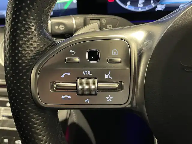 メルセデス・ベンツ Ｅ２２０ｄ SW ローレウスエディション 静岡県 2020(令2)年 4.2万km オブシディアンブラック 衝突軽減ブレーキ　/黒革　/純正ナビＴＶ　/ＳＲ　/３６０°カメラ　/ＡＣＣ　/エアバランスパッケージ　/パワーシート／ヒーター　/パドルシフト　/電動リアゲート　/ドライブレコーダー　/ＥＴＣ　/純正１９ＡＷ