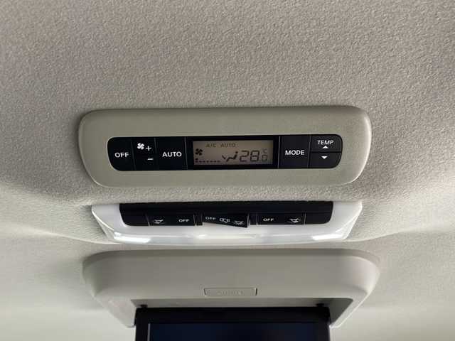 日産 セレナ ハイウェイスター V 愛知県 2021(令3)年 2.4万km インペリアルアンバーP /禁煙車//純正ナビ(MM520D-L)//フルセグTV//ブルーレイ視聴可//ETC//バックカメラ//アラウンドビューモニター//純正ドライブレコーダー//純正後席フリップダウンモニター//セーフティパックA//プロパイロット//エマージェンシーブレーキ//レーンディパーチャーウォーニング//ブラインドスポットモニター//リヤクロストラフィックアラート//踏み間違い防止//ふらつき警報//フロント&バックソナー//アダプティブLEDヘッドライト//オートライト//LEDフォグランプ//両側ハンズフリーパワースライドドア//スライドドアサンシェード//デュアルバックドア//2列目超ロングスライドキャプテンシート//3列目スライドスマートアップシート//純正16インチアルミホイール//純正ドアバイザー//純正フロアマット//革巻きステアリング//ステアリングスイッチ//プッシュスタート//電動格納ミラーウィンカー//アイドリングストップ//電子パーキングブレーキ//ブレーキホールド//新車保証書・取扱説明書//スペアキー