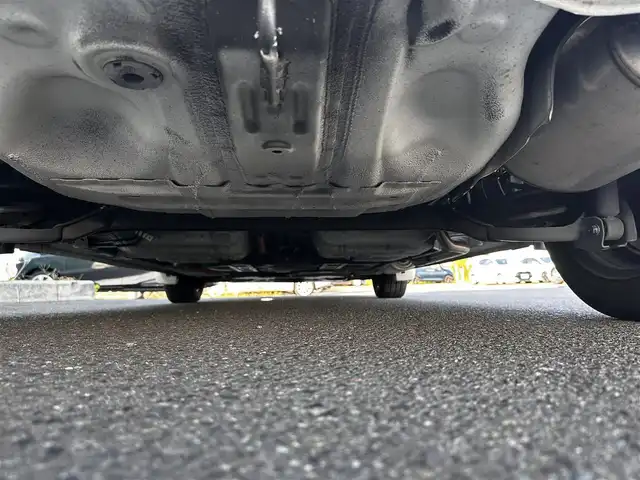 ホンダ フィット e:HEVホーム 宮城県 2020(令2)年 0.6万km プラチナホワイトパール Honda CONNECT for Gathers＋ナビ装着用スペシャルパッケージ/・オーディオリモートコントロールスイッチ/・リアワイドカメラ/・USBジャック/＝＝＝/ホンダセンシング/●衝突軽減ブレーキ〈CMBS〉/●誤発進抑制機能/●後方誤発進抑制機能/●近距離衝突軽減ブレーキ/●歩行者事故低減ステアリング/●路外逸脱抑制機能/●渋滞追従機能付アダプティブ・クルーズ・コントロール〈ACC〉/●車線維持支援システム〈LKAS〉/●先行車発進お知らせ機能/●標識認識機能/●オートハイビーム/コーナーセンサー/純正ナビ（VXM-215Ci）/・CD/SD/・Bluetooth/バックカメラ/ドライブレコーダー/革巻きステアリング/電動パーキングブレーキ/ブレーキホールド/LEDヘッドランプ/オートライト/スマートキー＆プッシュスタート/電動格納ミラー/純正フロアマット/ドアバイザー/W/サイド/カーテンエアバッグ