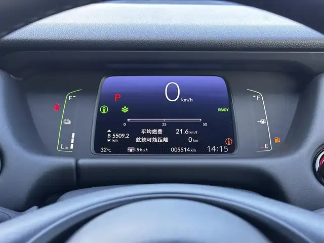 ホンダ フィット e:HEVホーム 宮城県 2020(令2)年 0.6万km プラチナホワイトパール Honda CONNECT for Gathers＋ナビ装着用スペシャルパッケージ/・オーディオリモートコントロールスイッチ/・リアワイドカメラ/・USBジャック/＝＝＝/ホンダセンシング/●衝突軽減ブレーキ〈CMBS〉/●誤発進抑制機能/●後方誤発進抑制機能/●近距離衝突軽減ブレーキ/●歩行者事故低減ステアリング/●路外逸脱抑制機能/●渋滞追従機能付アダプティブ・クルーズ・コントロール〈ACC〉/●車線維持支援システム〈LKAS〉/●先行車発進お知らせ機能/●標識認識機能/●オートハイビーム/コーナーセンサー/純正ナビ（VXM-215Ci）/・CD/SD/・Bluetooth/バックカメラ/ドライブレコーダー/革巻きステアリング/電動パーキングブレーキ/ブレーキホールド/LEDヘッドランプ/オートライト/スマートキー＆プッシュスタート/電動格納ミラー/純正フロアマット/ドアバイザー/W/サイド/カーテンエアバッグ