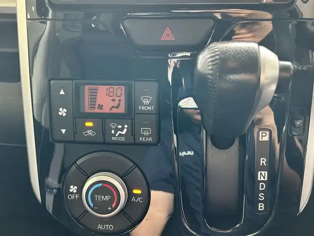 ダイハツ タント カスタム RS SA 沖縄県 2014(平26)年 3.4万km グレー (株)IDOMが運営する【じしゃロンコザ店】の自社ローン専用車両になりますこちらは現金またはオートローンご利用時の価格です。自社ローンご希望の方は別途その旨お申付け下さい/純正ナビ　/フルセグTV　/バックカメラ　/ETC　/両側パワースライドドア　/アイドリングストップ　/衝突被害軽減ブレーキ　/プッシュスタート　/スマートキー　/スペアキー　/オートライト