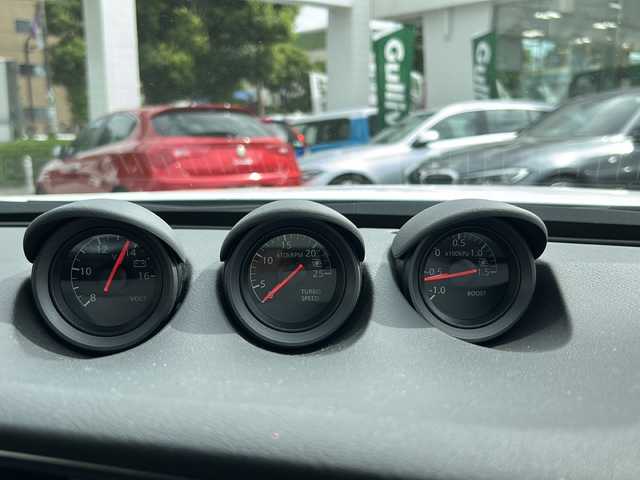日産 フェアレディ Ｚ 東京都 2024(令6)年 0.9万km パール メーカーナビ/【Bluetooth/地デジ対応TV】/AppleCarPlay/AndroidAuto/ドアミラー自動開閉機能（ディーラーオプション）/バックカメラ/コーナーセンサー/衝突軽減ブレーキ/アダクティブレーダークルーズコントロール/ＢＳＭ/ＬＥＤヘッドライト/オートライト/オートハイビーム機能/ＥＴＣ２．０/前後クリアランスソナー