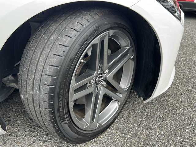 日産 フェアレディ Ｚ 東京都 2024(令6)年 0.9万km パール メーカーナビ/【Bluetooth/地デジ対応TV】/AppleCarPlay/AndroidAuto/ドアミラー自動開閉機能（ディーラーオプション）/バックカメラ/コーナーセンサー/衝突軽減ブレーキ/アダクティブレーダークルーズコントロール/ＢＳＭ/ＬＥＤヘッドライト/オートライト/オートハイビーム機能/ＥＴＣ２．０/前後クリアランスソナー