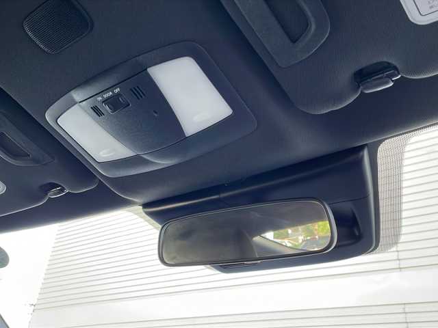 日産 フェアレディ Ｚ 東京都 2024(令6)年 0.9万km パール メーカーナビ/【Bluetooth/地デジ対応TV】/AppleCarPlay/AndroidAuto/ドアミラー自動開閉機能（ディーラーオプション）/バックカメラ/コーナーセンサー/衝突軽減ブレーキ/アダクティブレーダークルーズコントロール/ＢＳＭ/ＬＥＤヘッドライト/オートライト/オートハイビーム機能/ＥＴＣ２．０/前後クリアランスソナー