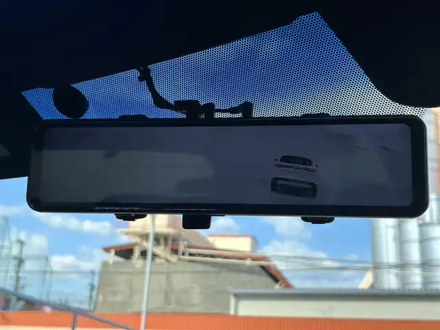 トヨタ ハリアー エレガンス 大阪府 2015(平27)年 9.8万km ホワイトパールクリスタルシャイン 社外9インチナビ　ALPINE EX9/　BT/CD/DVD/フルセグ/FM/AM/バックカメラ/LEDヘッドライト/ハーフレザーシート/社外20インチアルミ/D席パワーシート/社外デジタルインナーミラー/ETC/社外フロントグリル/アイドリングスイッチ/ウィンカーミラー