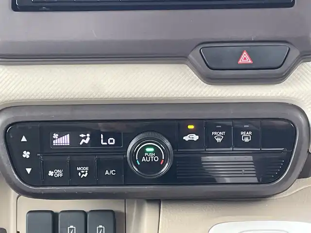 ホンダ Ｎ ＢＯＸ G L ホンダセンシング 神奈川県 2019(令1)年 3.8万km クリスタルブラックパール 純正ナビゲーション(VXM-194Fi)/バックカメラ/フルセグTV/CD/DVD/Bluetooth/ホンダセンシング/コーナーセンサー/クルーズコントロール/ビルドインETC/後席サンシェード/片側パワースライドドア/ステアリング白レザー/ドアバイザー/社外アルミホイール