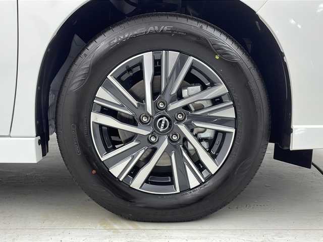 日産 セレナ e－パワー ハイウェイスター V 茨城県 2025(令7)年 0.1千km パール 登録済み未使用車　プロパイロット　純正１２．３型ナビ　フルセグＴＶ　パノラミックビューモニター　両側電動スライドドア　デジタルインナーミラー　ビルトインＥＴＣ２．０　ドライブレコーダー　スマートキー