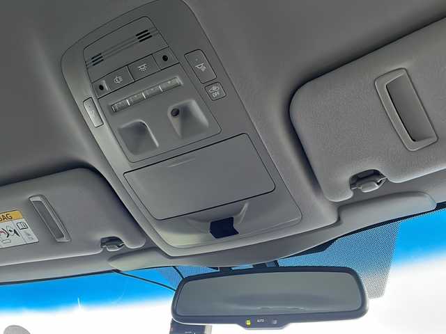 トヨタ クラウン ハイブリッド アスリートS Four 青森県 2016(平28)年 11万km ホワイトパールクリスタルシャイン 4WD/OPアドバンスパッケージ/純正SDナビ・フルセグTV/CD・DVD・Bluetooth・SD/バックカメラ/OP黒革シート/前席エアシート・シートヒーター/ステアリングヒーター/プリクラッシュセーフティ/レーダークルーズコントロール/インテリジェントクリアランスソナー/ワイパーデアイサー/前後ドライブレコーダー/ビルトインETC/LEDヘッドライト/LEDフォグランプ/純正17インチアルミ/スマートキー/プッシュスタート