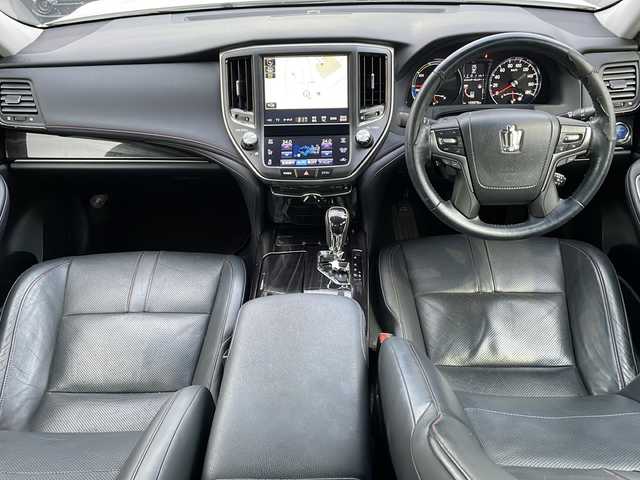 トヨタ クラウン ハイブリッド アスリートS Four 青森県 2016(平28)年 11万km ホワイトパールクリスタルシャイン 4WD/OPアドバンスパッケージ/純正SDナビ・フルセグTV/CD・DVD・Bluetooth・SD/バックカメラ/OP黒革シート/前席エアシート・シートヒーター/ステアリングヒーター/プリクラッシュセーフティ/レーダークルーズコントロール/インテリジェントクリアランスソナー/ワイパーデアイサー/前後ドライブレコーダー/ビルトインETC/LEDヘッドライト/LEDフォグランプ/純正17インチアルミ/スマートキー/プッシュスタート