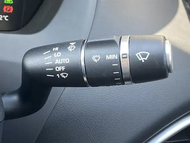 ジャガー ＸＥ XE プレステージ 福岡県 2019(平31)年 3.2万km 青 ワンオーナー/ＡＣＣ/ＭＥＲＩＤＩＡＮサウンド/禁煙車/バックカメラ/メーカーナビ/Ｂｌｕｅｔｏｏｔｈ/１９インチホイル/シートヒーター＆エアーシート/ステアリングヒーター/電動テールゲート