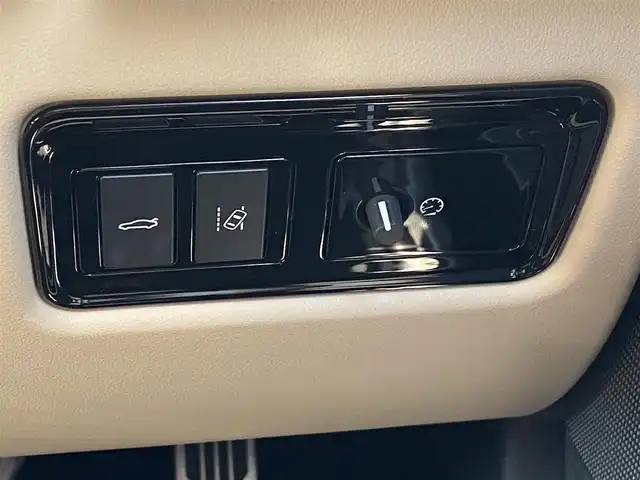 ジャガー ＸＥ XE プレステージ 福岡県 2019(平31)年 3.2万km 青 ワンオーナー/ＡＣＣ/ＭＥＲＩＤＩＡＮサウンド/禁煙車/バックカメラ/メーカーナビ/Ｂｌｕｅｔｏｏｔｈ/１９インチホイル/シートヒーター＆エアーシート/ステアリングヒーター/電動テールゲート