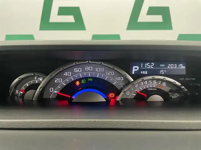 ダイハツ ウェイク G ターボVS SA Ⅲ 鹿児島県 2022(令4)年 2.1万km シャイニングホワイトパール ワンオーナー/禁煙車/スマートアシストIII/　・レーンキープアシスト/　・先行車発進お知らせ機能/　・プリクラッシュセーフティ/　・誤発進抑制機能/　・オートマチックハイビーム/8インチ純正ナビ(NSZN-X72D)/　・Bluetooth/　・フルセグTV/　・AM/FM/両側パワースライドドア/コーナーセンサー/LEDヘッドライト/ETC2.0/前後ドライブレコーダー/社外フロアマット/純正アルミホイール/電動格納ミラー/ステアリングリモコン