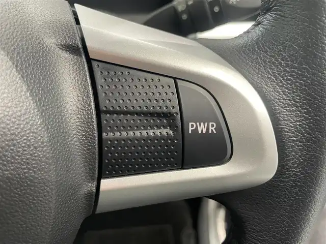 ダイハツ ウェイク G ターボVS SA Ⅲ 鹿児島県 2022(令4)年 2.1万km シャイニングホワイトパール ワンオーナー/禁煙車/スマートアシストIII/　・レーンキープアシスト/　・先行車発進お知らせ機能/　・プリクラッシュセーフティ/　・誤発進抑制機能/　・オートマチックハイビーム/8インチ純正ナビ(NSZN-X72D)/　・Bluetooth/　・フルセグTV/　・AM/FM/両側パワースライドドア/コーナーセンサー/LEDヘッドライト/ETC2.0/前後ドライブレコーダー/社外フロアマット/純正アルミホイール/電動格納ミラー/ステアリングリモコン