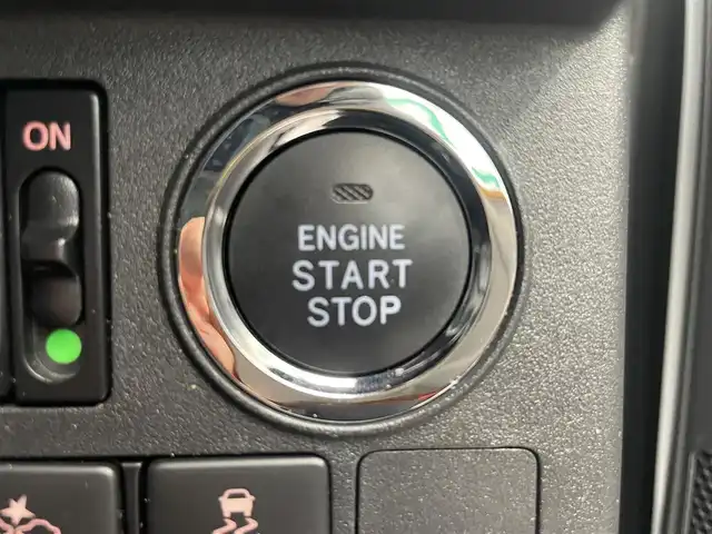 ダイハツ ウェイク G ターボVS SA Ⅲ 鹿児島県 2022(令4)年 2.1万km シャイニングホワイトパール ワンオーナー/禁煙車/スマートアシストIII/　・レーンキープアシスト/　・先行車発進お知らせ機能/　・プリクラッシュセーフティ/　・誤発進抑制機能/　・オートマチックハイビーム/8インチ純正ナビ(NSZN-X72D)/　・Bluetooth/　・フルセグTV/　・AM/FM/両側パワースライドドア/コーナーセンサー/LEDヘッドライト/ETC2.0/前後ドライブレコーダー/社外フロアマット/純正アルミホイール/電動格納ミラー/ステアリングリモコン