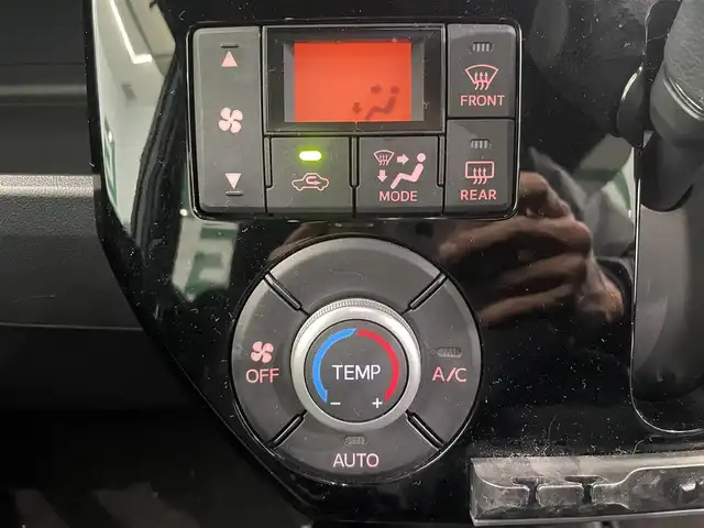 ダイハツ ウェイク G ターボVS SA Ⅲ 鹿児島県 2022(令4)年 2.1万km シャイニングホワイトパール ワンオーナー/禁煙車/スマートアシストIII/　・レーンキープアシスト/　・先行車発進お知らせ機能/　・プリクラッシュセーフティ/　・誤発進抑制機能/　・オートマチックハイビーム/8インチ純正ナビ(NSZN-X72D)/　・Bluetooth/　・フルセグTV/　・AM/FM/両側パワースライドドア/コーナーセンサー/LEDヘッドライト/ETC2.0/前後ドライブレコーダー/社外フロアマット/純正アルミホイール/電動格納ミラー/ステアリングリモコン