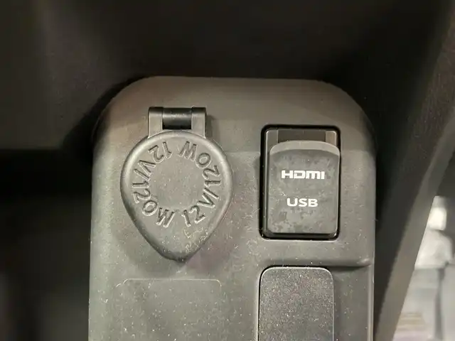 ダイハツ ウェイク G ターボVS SA Ⅲ 鹿児島県 2022(令4)年 2.1万km シャイニングホワイトパール ワンオーナー/禁煙車/スマートアシストIII/　・レーンキープアシスト/　・先行車発進お知らせ機能/　・プリクラッシュセーフティ/　・誤発進抑制機能/　・オートマチックハイビーム/8インチ純正ナビ(NSZN-X72D)/　・Bluetooth/　・フルセグTV/　・AM/FM/両側パワースライドドア/コーナーセンサー/LEDヘッドライト/ETC2.0/前後ドライブレコーダー/社外フロアマット/純正アルミホイール/電動格納ミラー/ステアリングリモコン