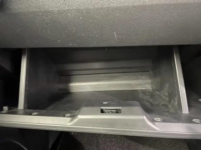 ダイハツ ウェイク G ターボVS SA Ⅲ 鹿児島県 2022(令4)年 2.1万km シャイニングホワイトパール ワンオーナー/禁煙車/スマートアシストIII/　・レーンキープアシスト/　・先行車発進お知らせ機能/　・プリクラッシュセーフティ/　・誤発進抑制機能/　・オートマチックハイビーム/8インチ純正ナビ(NSZN-X72D)/　・Bluetooth/　・フルセグTV/　・AM/FM/両側パワースライドドア/コーナーセンサー/LEDヘッドライト/ETC2.0/前後ドライブレコーダー/社外フロアマット/純正アルミホイール/電動格納ミラー/ステアリングリモコン