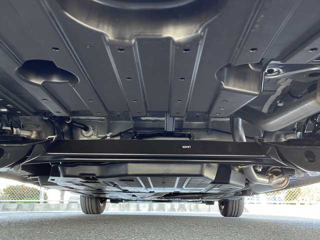 ホンダ フリード ハイブリット e:HEV クロスター 山口県 2025(令7)年 0.1千km ＬグリーンＭ 登録済未使用車/純正9インチナビ/・フルセグテレビ/・applecarplay/・androidauto/・Bluetooth接続/・AM/FM/バックカメラ/Honda SENSING/・衝突軽減ブレーキ/・踏み間違い衝突軽減システム/・急アクセル抑制機能/・路外逸脱抑制機能/・歩行者事故低減ステアリング/・渋滞追従機能付アダプティブクルーズコントロール/・車線維持支援システム/・トラフィックジャムアシスト/・先行車発進お知らせ機能/・オートマチックハイビーム/・標識認識機能/両側パワースライドドア/USB入力端子/ハーフレザーシート/シートヒーター/ウォークスルー/スマートキー/プッシュスタート/スペアキー1本/電子パーキング/純正LEDライト/純正15インチアルミホイール/ウィンカーミラー/取り扱い説明書/保証書