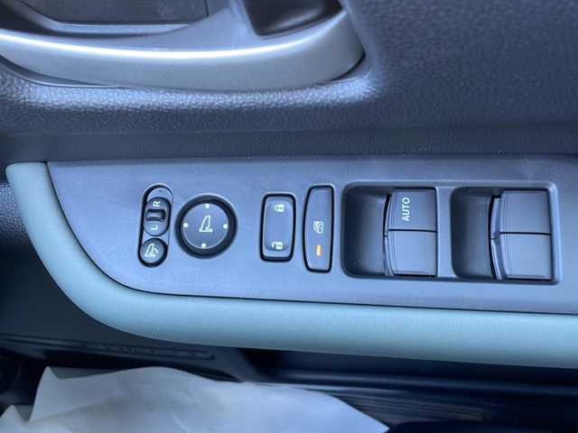 ホンダ フリード ハイブリット e:HEV クロスター 山口県 2025(令7)年 0.1千km ＬグリーンＭ 登録済未使用車/純正9インチナビ/・フルセグテレビ/・applecarplay/・androidauto/・Bluetooth接続/・AM/FM/バックカメラ/Honda SENSING/・衝突軽減ブレーキ/・踏み間違い衝突軽減システム/・急アクセル抑制機能/・路外逸脱抑制機能/・歩行者事故低減ステアリング/・渋滞追従機能付アダプティブクルーズコントロール/・車線維持支援システム/・トラフィックジャムアシスト/・先行車発進お知らせ機能/・オートマチックハイビーム/・標識認識機能/両側パワースライドドア/USB入力端子/ハーフレザーシート/シートヒーター/ウォークスルー/スマートキー/プッシュスタート/スペアキー1本/電子パーキング/純正LEDライト/純正15インチアルミホイール/ウィンカーミラー/取り扱い説明書/保証書