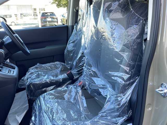 ホンダ フリード ハイブリット e:HEV クロスター 山口県 2025(令7)年 0.1千km ＬグリーンＭ 登録済未使用車/純正9インチナビ/・フルセグテレビ/・applecarplay/・androidauto/・Bluetooth接続/・AM/FM/バックカメラ/Honda SENSING/・衝突軽減ブレーキ/・踏み間違い衝突軽減システム/・急アクセル抑制機能/・路外逸脱抑制機能/・歩行者事故低減ステアリング/・渋滞追従機能付アダプティブクルーズコントロール/・車線維持支援システム/・トラフィックジャムアシスト/・先行車発進お知らせ機能/・オートマチックハイビーム/・標識認識機能/両側パワースライドドア/USB入力端子/ハーフレザーシート/シートヒーター/ウォークスルー/スマートキー/プッシュスタート/スペアキー1本/電子パーキング/純正LEDライト/純正15インチアルミホイール/ウィンカーミラー/取り扱い説明書/保証書