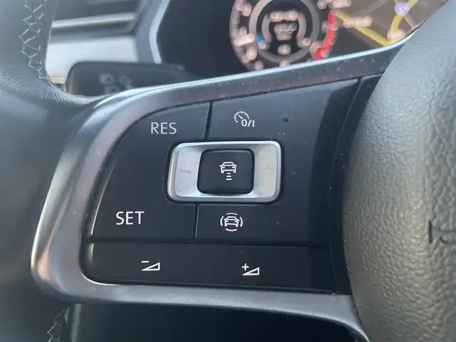 フォルクスワーゲン アルテオン TSI 4モーション Rラインアドバンス 栃木県 2019(平31)年 6.1万km パイライトシルバーM ラグジュアリーパッケージ/├パノラマスライディングルーフ/└DYNAUDIOプレミアムサウンド/ACC/ヘッドアップディスプレイ/ナビ/フルセグTV/全方位カメラ/黒レザーシート/パワーシート/全席シートヒーター/運転席マッサージ/パワートランクリッド/LEDヘッドライト/オートハイビーム/クリアランスソナー/レーンキープアシスト/ブラインドスポット/フロントアシスト/アンビエントライト3色/ドライブレコーダー前後