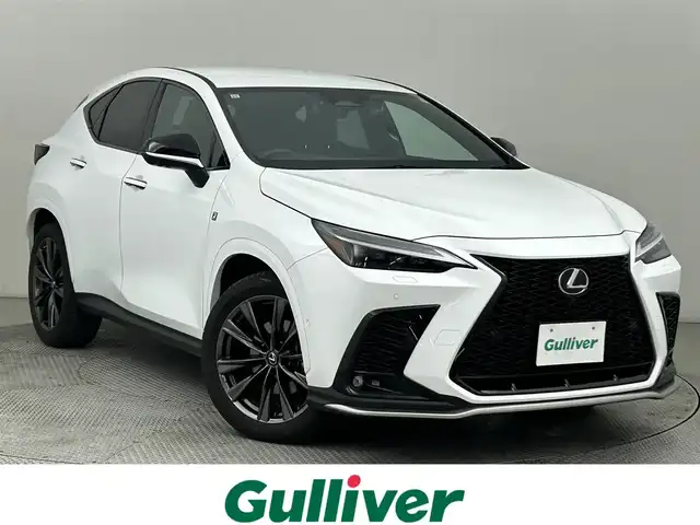レクサス ＮＸ 350h Fスポーツ 道央・札幌 2021(令3)年 2.9万km ホワイトノーヴァガラスフレーク ・４ＷＤ/・マークレビンソンプレミアムサラウンド/・純正ナビ/　BT/USB/フルセグＴＶ/　AppleCarPlay/AndoroidAuto/・パノラミックビューモニター/・ビルトインETC2.0/・ドライブレコーダー前後(CS-92WQH)/・デジタルインナーミラー/・レクサスチームメイト/・PCS/LDA/PKSB/RCTA/RSA/BSM/・クリアランスソナー/・レーダークルーズコントロール/・パーキングアシスト/・ヘッドアップディスプレイ/・オートブレーキホールド/・アイドリングストップ/・横滑り防止装置/・ABS/・レザーシート/・D席シートメモリー/・D＋N席シートヒータ＆ベンチレーション/・ステアリングヒーター/・リヤシート電動格納/・オートマチックハイビーム/・オートライト/・三眼LEDヘッドライト/・フロントフォグランプ/・純正フロアマット/・プッシュスタート/・スマートキー/・スペアキー/・カードキー/・保証書