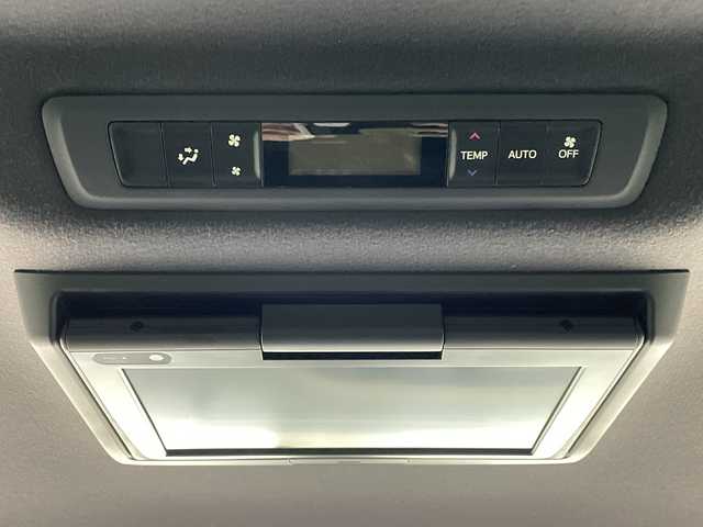 トヨタ エスクァイア ハイブリッド Gi 福岡県 2019(平31)年 7万km ブラック 純正メモリーナビゲーション/フルセグテレビ/CD DVD BT HDMI/バックカメラ/LEDヘッドライト/黒皮シート/シートヒーター/デジタルインナーミラー/ドライブレコーダー前後/両側パワースライドドア/クルーズコントロール/ウッドコンビハンドル/ステアリングスイッチ/オートライト/オートハイビーム/スマートキー/プッシュスタートエンジン