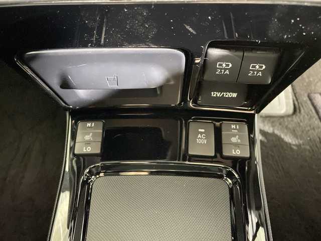 トヨタ エスクァイア ハイブリッド Gi 福岡県 2019(平31)年 7万km ブラック 純正メモリーナビゲーション/フルセグテレビ/CD DVD BT HDMI/バックカメラ/LEDヘッドライト/黒皮シート/シートヒーター/デジタルインナーミラー/ドライブレコーダー前後/両側パワースライドドア/クルーズコントロール/ウッドコンビハンドル/ステアリングスイッチ/オートライト/オートハイビーム/スマートキー/プッシュスタートエンジン