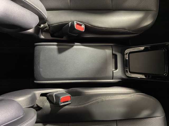 トヨタ エスクァイア ハイブリッド Gi 福岡県 2019(平31)年 7万km ブラック 純正メモリーナビゲーション/フルセグテレビ/CD DVD BT HDMI/バックカメラ/LEDヘッドライト/黒皮シート/シートヒーター/デジタルインナーミラー/ドライブレコーダー前後/両側パワースライドドア/クルーズコントロール/ウッドコンビハンドル/ステアリングスイッチ/オートライト/オートハイビーム/スマートキー/プッシュスタートエンジン