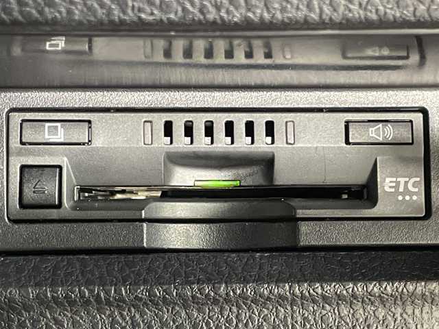 トヨタ エスクァイア ハイブリッド Gi 福岡県 2019(平31)年 7万km ブラック 純正メモリーナビゲーション/フルセグテレビ/CD DVD BT HDMI/バックカメラ/LEDヘッドライト/黒皮シート/シートヒーター/デジタルインナーミラー/ドライブレコーダー前後/両側パワースライドドア/クルーズコントロール/ウッドコンビハンドル/ステアリングスイッチ/オートライト/オートハイビーム/スマートキー/プッシュスタートエンジン