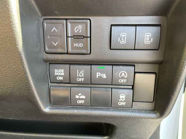 スズキ ソリオ HV MZ 千葉県 2022(令4)年 1.7万km リーフホワイト 衝突被害軽減システム/車線逸脱警報/クルーズコントロール/両側パワースライドドア/横滑り防止装置/アイドリングストップ/LEDヘッドライト/フォグランプ/オートライト/ウィンカーミラー/電動格納ミラー/純正15インチAW/シートリフター/プッシュスタート/スマートキー/スペアキー/取扱説明書/保証書