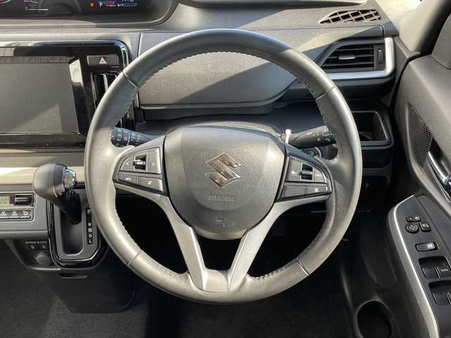 スズキ ソリオ HV MZ 千葉県 2022(令4)年 1.7万km リーフホワイト 衝突被害軽減システム/車線逸脱警報/クルーズコントロール/両側パワースライドドア/横滑り防止装置/アイドリングストップ/LEDヘッドライト/フォグランプ/オートライト/ウィンカーミラー/電動格納ミラー/純正15インチAW/シートリフター/プッシュスタート/スマートキー/スペアキー/取扱説明書/保証書